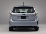 Toyota Prius MPV v 2011 года